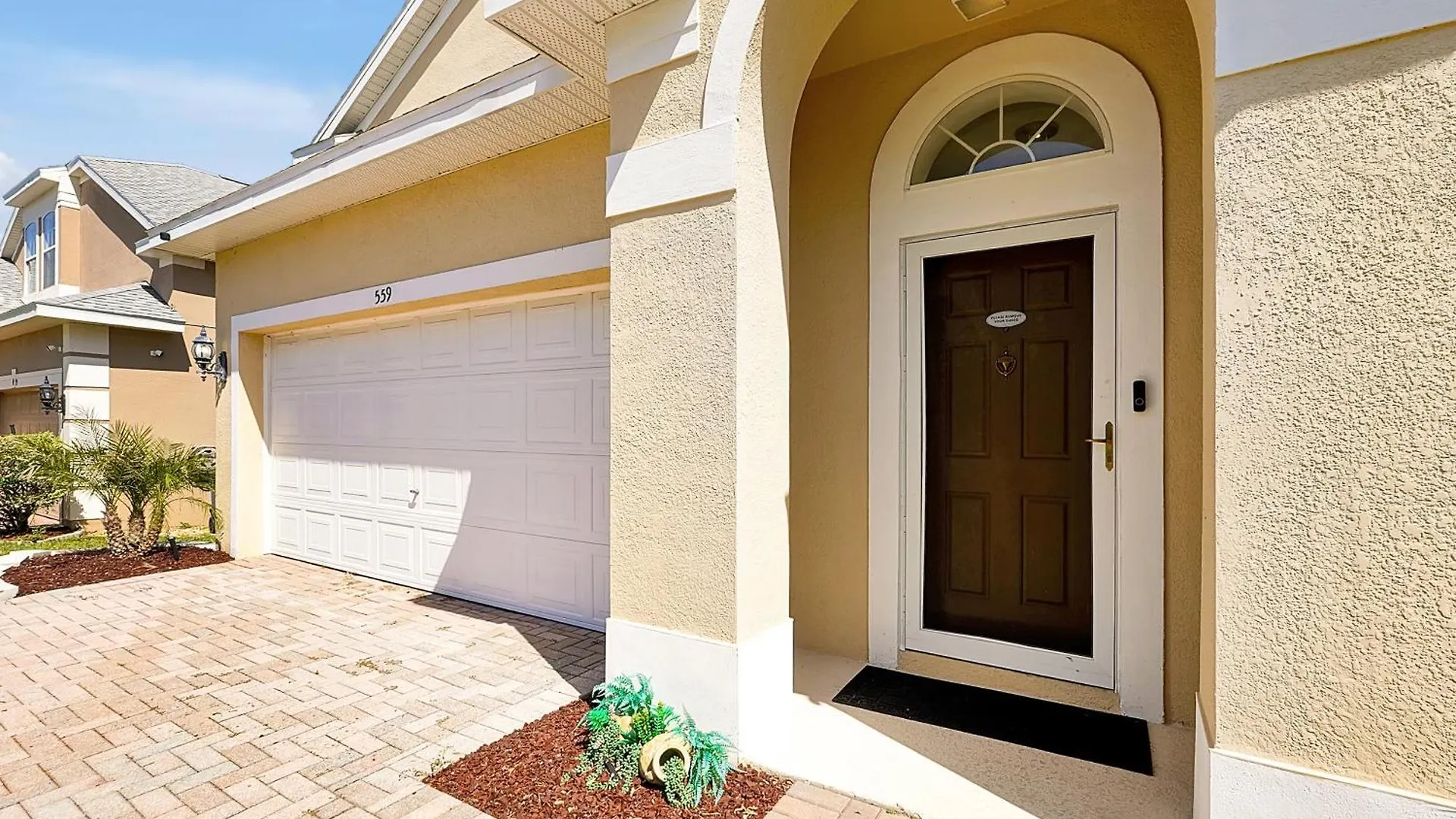 Holiday home Famous 5 Star Home In Davenport With Game Room