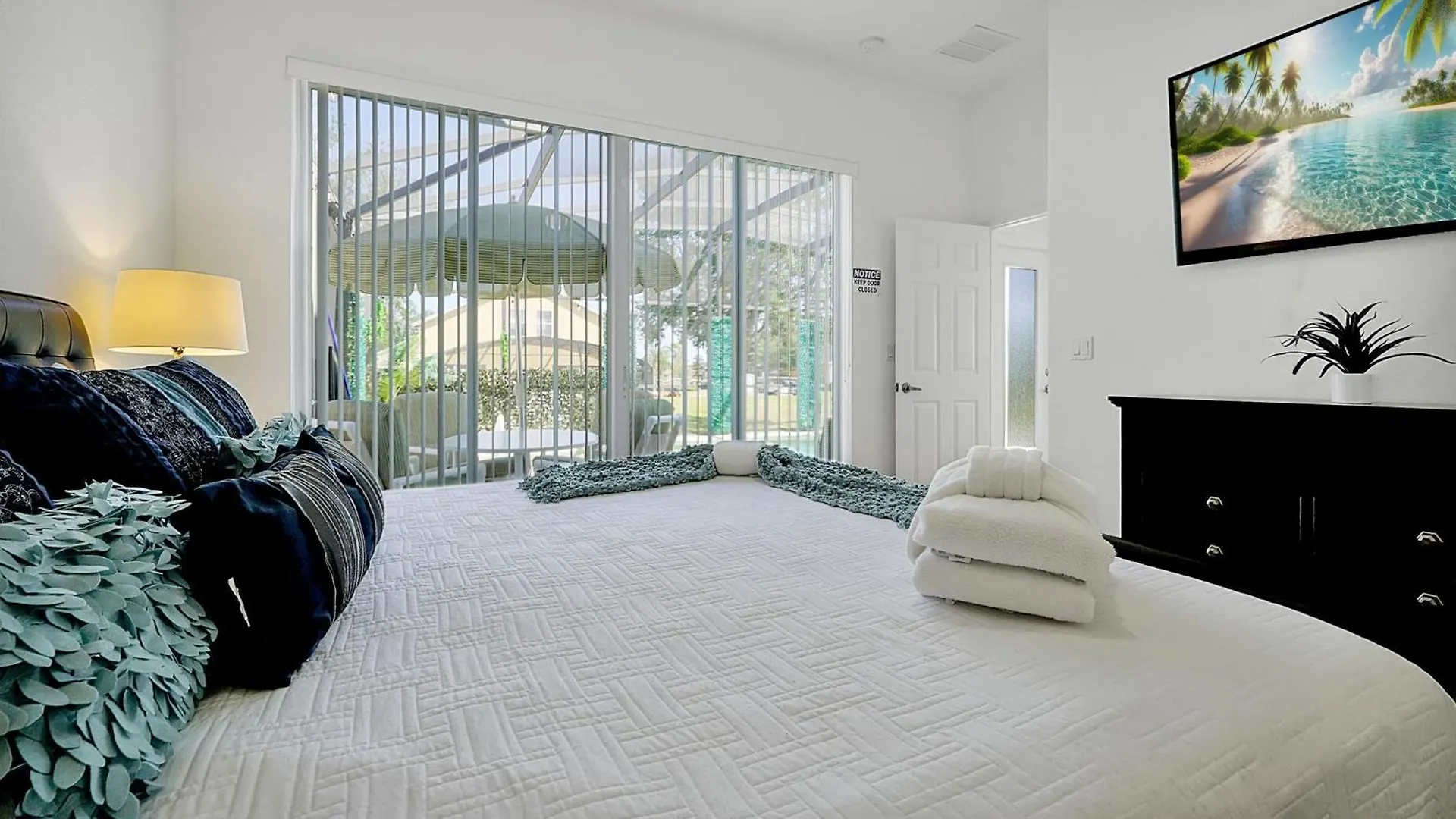 Holiday home Famous 5 Star Home In Davenport With Game Room