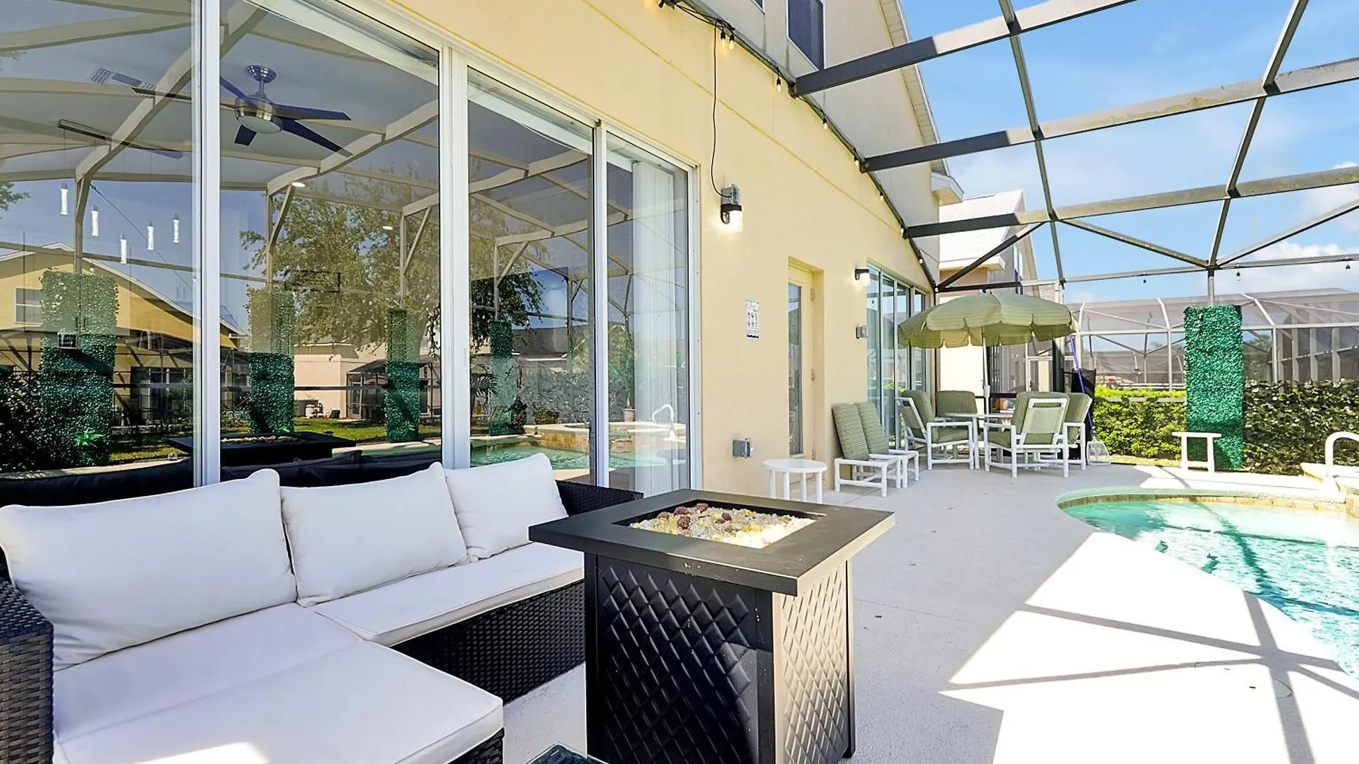 Famous 5 Star Home In Davenport With Game Room Holiday home